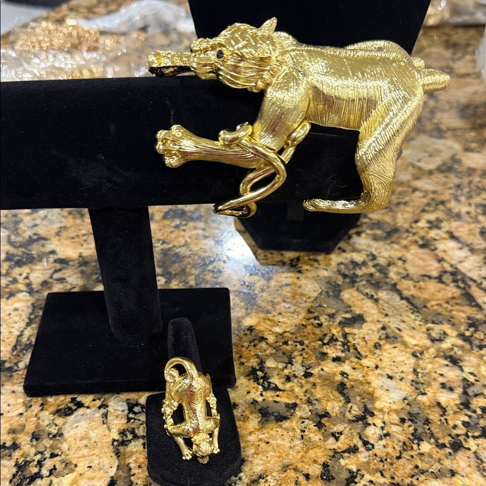 Gold Panther bracelet, and ring set very unique hard to find free size